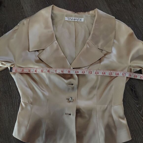 Tahari Gold 100% Silk Crystal Button Long Sleeve Blazer Jacket Size 8 - Picture 8 of 10
